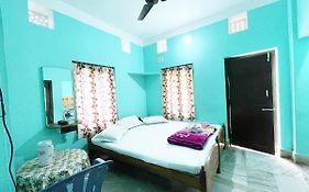 Radha Krishna Holiday Home Puri